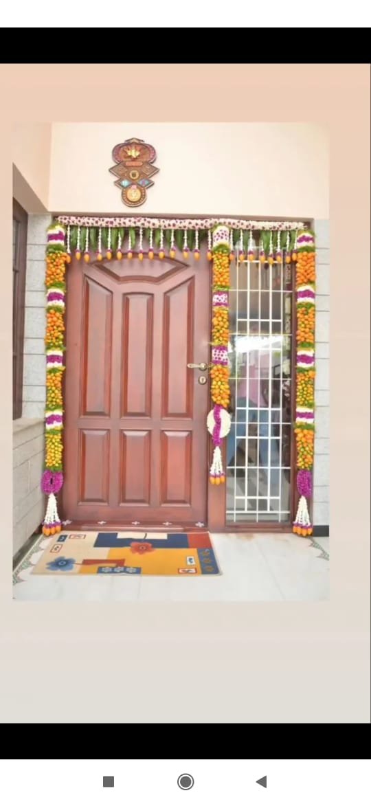 DOOR GARLAND1